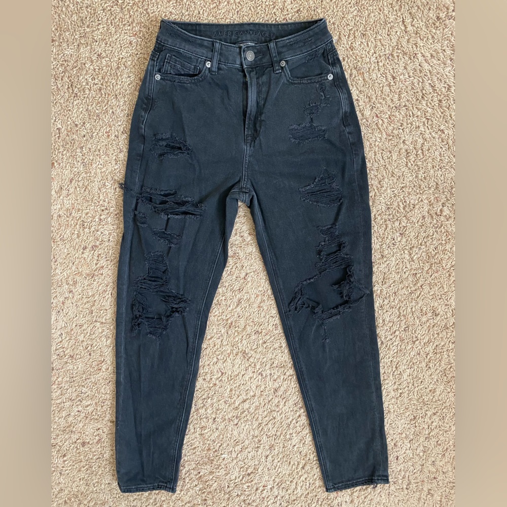 American Eagle Black Distressed Mom Jeans size 0